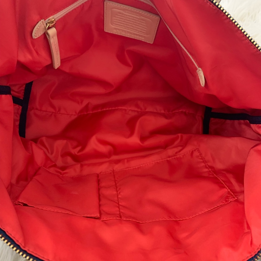 Handbag - Picture 2 of 4